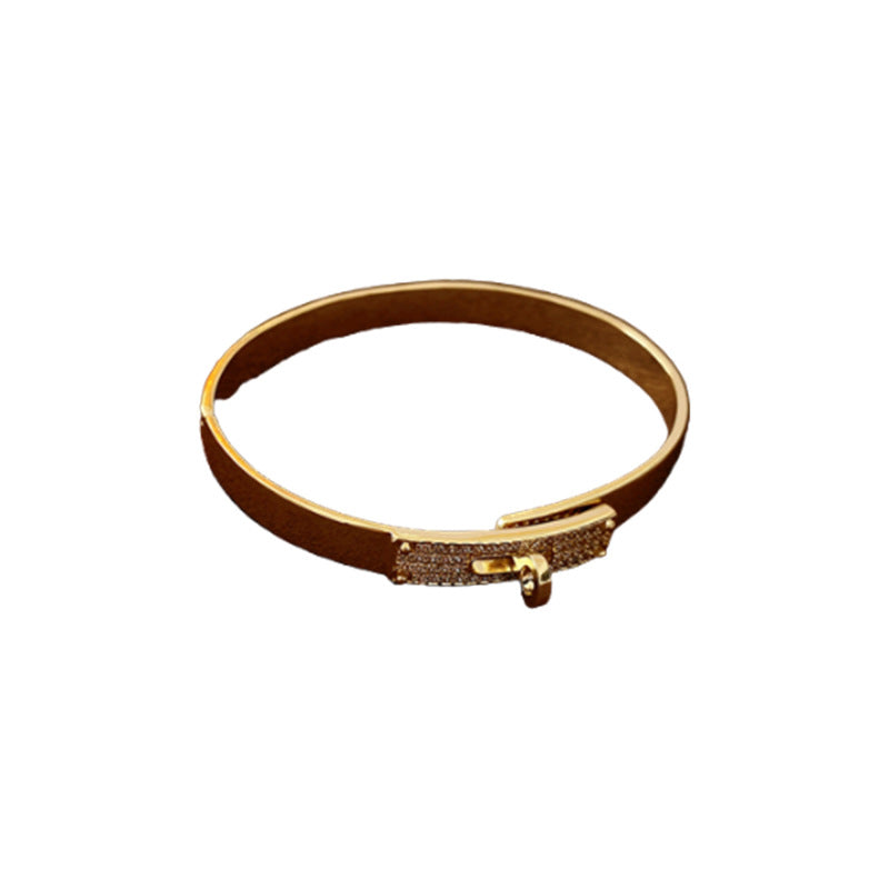 18K Gold-Plated Zircon Geometric Clasp Bracelet – Minimalist Luxury Cuff for Women, Elegant & Versatile