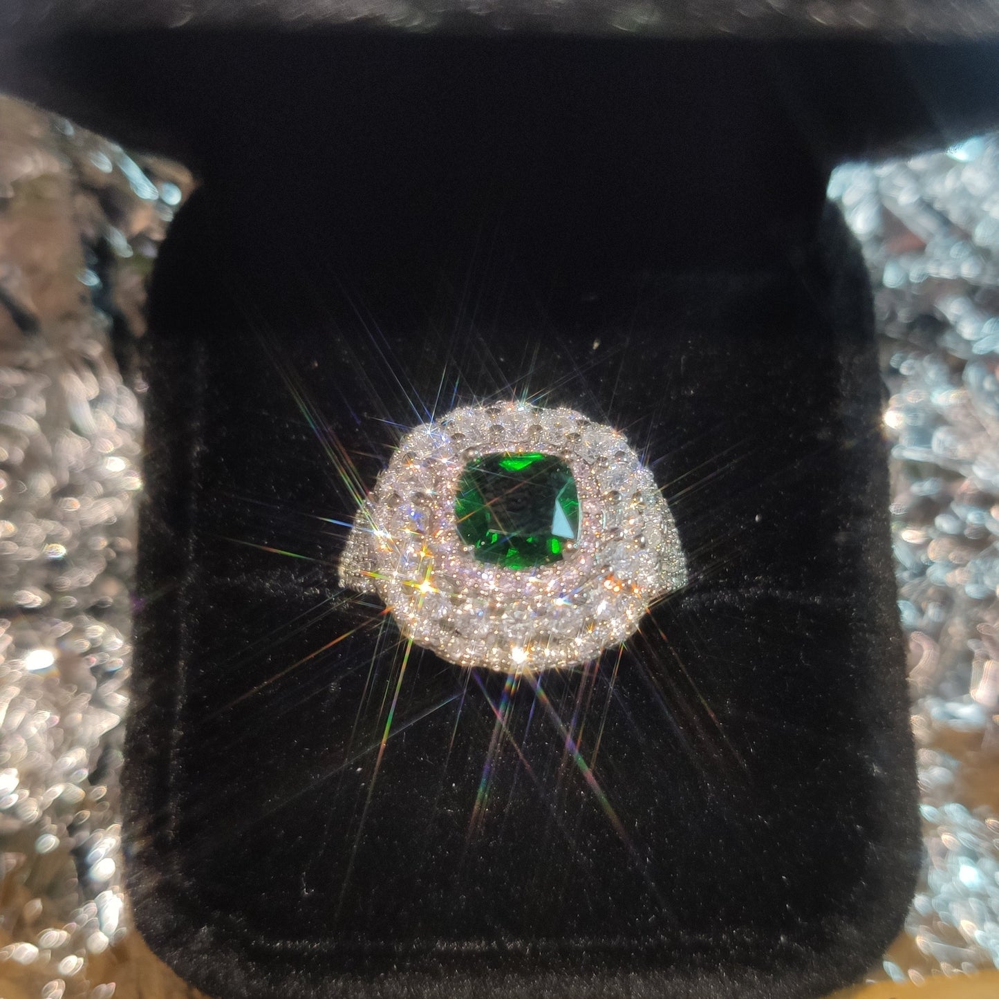 Square Emerald Ring, Full Diamond Sparkle, High - Simulation Jewelry, Ideal for Weddings/Gifts