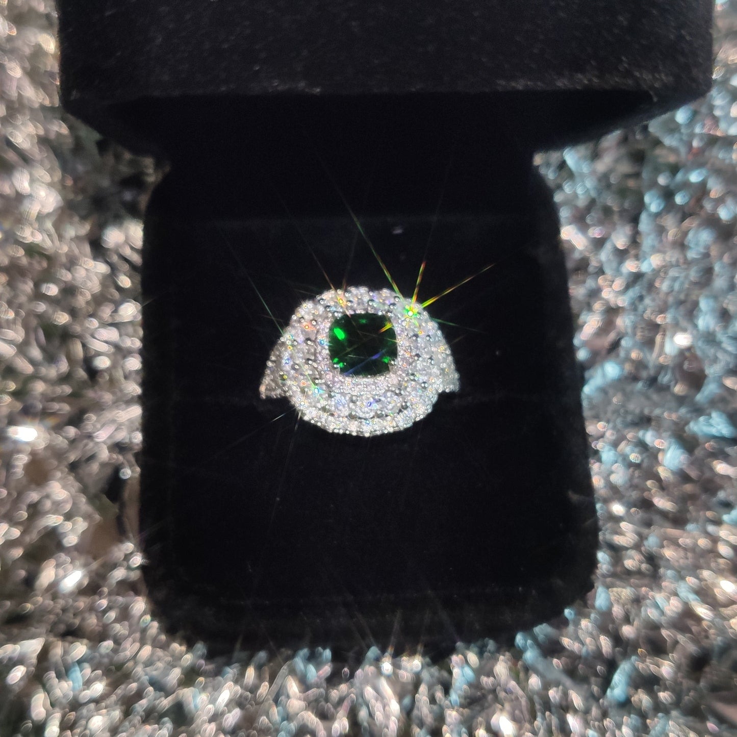 Square Emerald Ring, Full Diamond Sparkle, High - Simulation Jewelry, Ideal for Weddings/Gifts