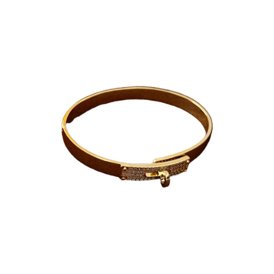 18K Gold-Plated Zircon Geometric Clasp Bracelet – Minimalist Luxury Cuff for Women, Elegant & Versatile